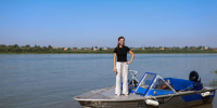 В такую жару к лодке нельзя было прикоснуться  | Источник: Евгений Софийчук / NGS55.RU - 76.Ru