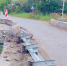 В Кирово-Чепецке проезжавший по путепроводу КамАЗ вырвал отбойник - Prochepetsk.ru