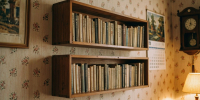 Достались в "наследство" старые чехословацкие книжные полки: выбросить рука не поднялась - нашла им новое применение, не хуже прежнего - Progorod33.Ru