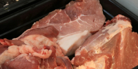 Бизнесменов обвиняют в мошенничестве при поставке мяса в школы и больницы Алтая - Комсомольская Правда