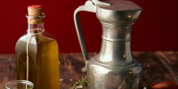 Assortement of spices and meat steak with bone - Газета Восход