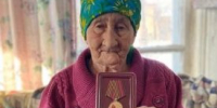 Жительницу Звериноголовского округа с юбилеем поздравили Президент России и губернатор - Новый мир