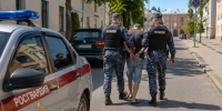 В Выборге мужчина угрожал прохожему ножом, а его жена попыталась спрятать оружие - SyasNews.Ru