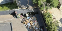 В Новороссийске не знают, с кого требовать разобрать мусорные завалы у дома - Газета Новороссийский рабочий