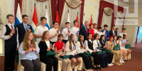 25 юных калужан получили паспорта в преддверии дня Государственного флага - Телерадиокомпания Ника