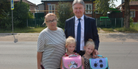 С заботой о детях защитников: Владимир Ходырев принял участие в акции «Собери ребёнка в школу» - ИА Медиа Ток