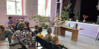 Самарская детская библиотека посетила Краснопоселенскую библиотеку в Елховском районе и привезла во временное пользование книжную передвижку лучших новых книг современных писателей. - НИА Самара