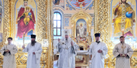 Митрополит Корнилий совершил всенощное бдение в канун праздника Преображения Господня - Архангельская епархия