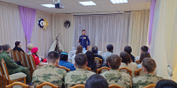 Офицер и поэт: в Билибино состоялся творческий вечер  Сергея Лобанова - ЦБ Билибинского района