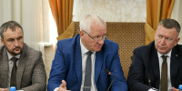 Министр образования доложил Валентину Коновалову о топливе для школьных автобусов - Газета Хакасия