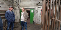 Зампред Чибисов проверил ремонт теплосетей в Приисковой и встретился с жителями Нерчинска МинЖКХ Забайкалья - ChitaMedia