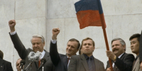 Митинг в защиту демократии после попытки совершения государственного переворота в Москве / Фото: Валерий Христофоров/ТАСС - ИА Амител