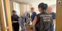 Курильчанина, зарезавшего женщину ножом, привели на место преступления - News.Astv.Ru