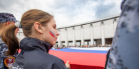 Музей Победы подготовил масштабный флешмоб и праздничную программу к Дню флага - Вечерняя Москва