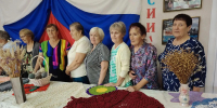 Выставка ДПТ «Радуга талантов» в Емуртлинском СДК - Центр культуры и досуга