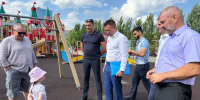 Партийный десант проверил состояние детских площадок в Волгоградской области - Единая Россия