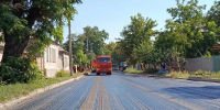Дорожники производят текущий ремонт участка автомобильной дороги по улице Красноармейская - Город Луганск