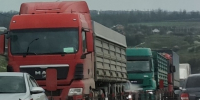 На участке М-4 в Ростовской области парализовано движение из-за массового ДТП - Газета Таганрогская правда