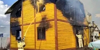 В поселке Красный Яр под Новосибирском загорелись два дома - КП-Новосибирск