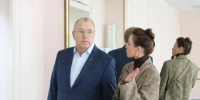 Председатель Мурманской областной Думы Сергей Дубовой встретился с индивидуальным предпринимателем Екатериной Зварко - ЗАТО Александровск