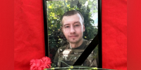 В Тихвине простились с погибшим в зоне СВО гвардии матросом Валерием Макаровым - ЛенТВ24