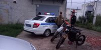 14 августа во время рейда были задержаны два юных нарушителя. Фото Госавтоинспекции ОМВД России по г. Новочебоксарску - Просто решили покататься... Хроника одного рейда в Новочебоксарске:  Хватит погибать на дорогах! - Газета Грани