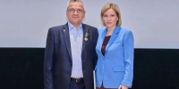 Орловский художник Анатолий Костяников получил награду из рук министра культуры РФ - Орловский Вестник