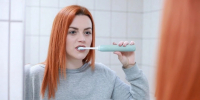Стоматолог Мурычева посоветовала намыливать зубную щетку после каждой чистки - Комсомольская Правда