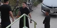 Полиция Якутска разыскивает мужчину, избившего девушку на улице Горького - Yakutia-Daily.Ru