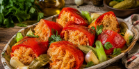 Бланширую красный перец и начиняю капустой: хрустящая закуска по-армянски пропитывается пряным маринадом - Кубанские Новости