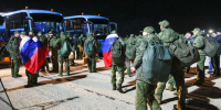 российские бойцы возле автобусов - Петрозаводск говорит