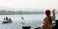 В Красноярске в День флага России состоится рекордный прыжок с парашютом - Министерство спорта