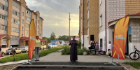 Двор дома № 68 по улице Стахановской в Васильево стал местом встречи соседей, музыки, игр и хорошего летнего настроения - Зеленодольский район