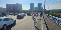 В Красноярске на Октябрьском мосту перекрыли две полосы из-за ремонта - Комсомольская Правда