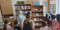 «Цвета родной страны» – игровую программу провела Ксения Ипполитова, библиотекарь Форносовской поселковой библиотеки. - Межпоселенческая ЦБС