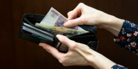 Пенсионерка из Тулы отдала мошенникам более 10 млн рублей - ТК Первый Тульский