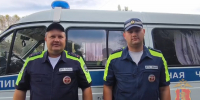 Автоинспекторы Красноярском крае спасли женщину и ее питомцев из горящего дома - 1-LINE