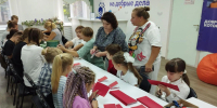 «Тепло рук — сила духа»: инклюзивная акция в поддержку участников СВО - Центр соцобслуживания населения