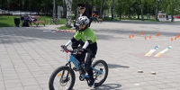 Госавтоинспекция Екатеринбурга призывает юных участников дорожного движения соблюдать меры личной безопасности - УМВД по Екатеринбургу 