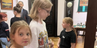 Юные жители Василеостровского района познакомились с наследием семьи Рерихов в стенах старинного особняка - Василеостровский район