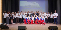 Глава Вологды вручил паспорта юным горожанам в преддверии Дня государственного флага - OnlineVologda.Ru
