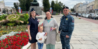 Судебные приставы Орловской области поддержали Всероссийскую акцию «Российский триколор» - УФССП