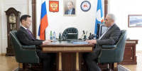 Айсен Николаев и Вячеслав Штыров обсудили развитие Южной Якутии - Якутское-Cаха ИА