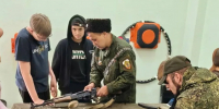 Ветераны СВО из Нерюнгри провели урок мужества и мастер-класс по тактической медицине для подростков - Правительство Республики Саха (Якутия)