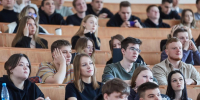 Итоги приемной кампании — 2026: образование стало еще недоступнее, ЕГЭ — бессмысленным, число олимпиад — абсурдным? | Источник: Александр Ощепков / NGS.RU - 161.Ru