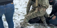 Благовещенца подозревают в руководстве экстремистской ячейкой Кадры задержания опубликовал СК видео - Amur.Life