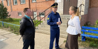В рамках контроля за подготовкой жилого фонда к отопительному периоду заместитель прокурора Архангельской области и Ненецкого автономного округа Павел Матанцев проверил ход и качество выполнения работ по капитальному ремонту систем тепло- и водоснабж - Arh112.ru