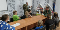 Мужество в сердцах: патриотическая встреча с защитником Отечества в Комплексном центре Мамонтовского района - Минсоцзащиты Алтайского края