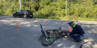 В Каменске-Уральском 18-летний парень на питбайке пострадал в ДТП с Renault - ИА Уральский меридиан