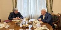 Казбек Коков обсудил с Юрием Красножаном перспективы развития футбола в Кабардино-Балкарии ​ - Министерство спорта